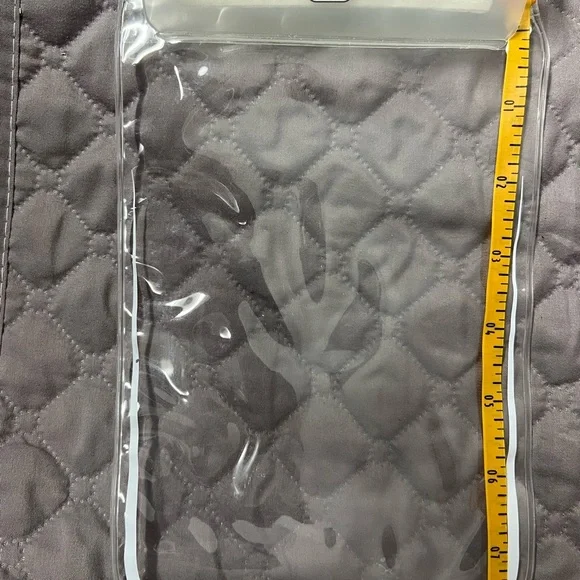 Clear Waterproof Tablet Pouch - Picture 4 of 7